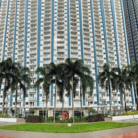 Affordable Home With Balcony Near Boni Mrt